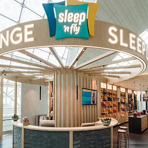 Sleep 'n Fly Sleep Lounge, B-gates Terminal 3 - Transit Only , Дубай ОАЭ